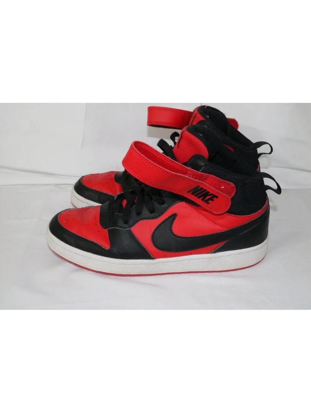 Nike Court Borough Mid 2 Shoes Youth Size 7Y Red Black Strap CD7782-602 - EUC